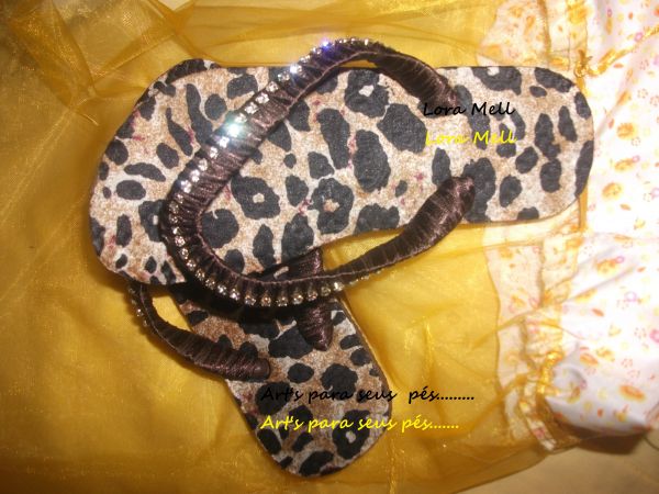 havaianas costomizadas strass..